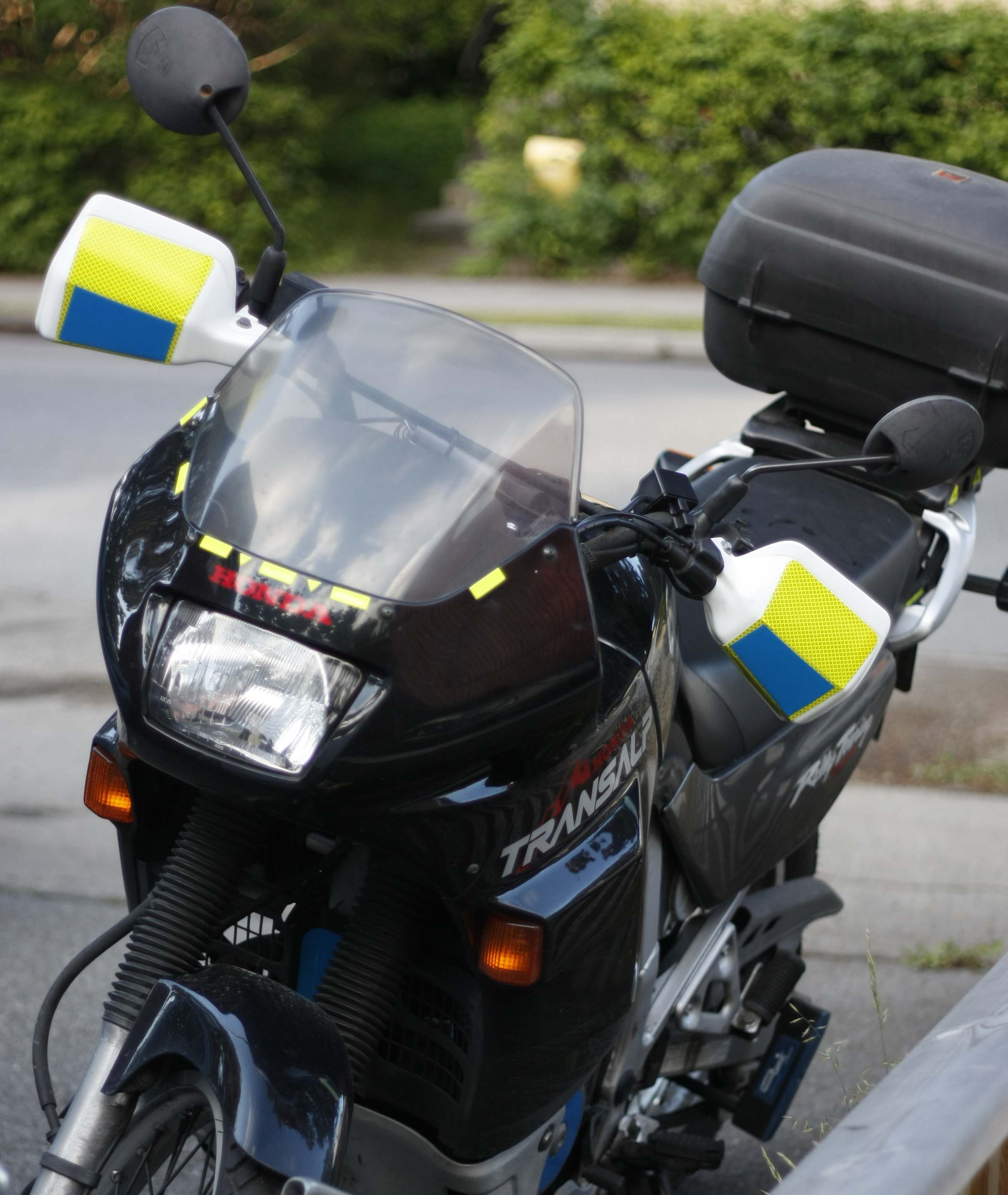 polis.jpg